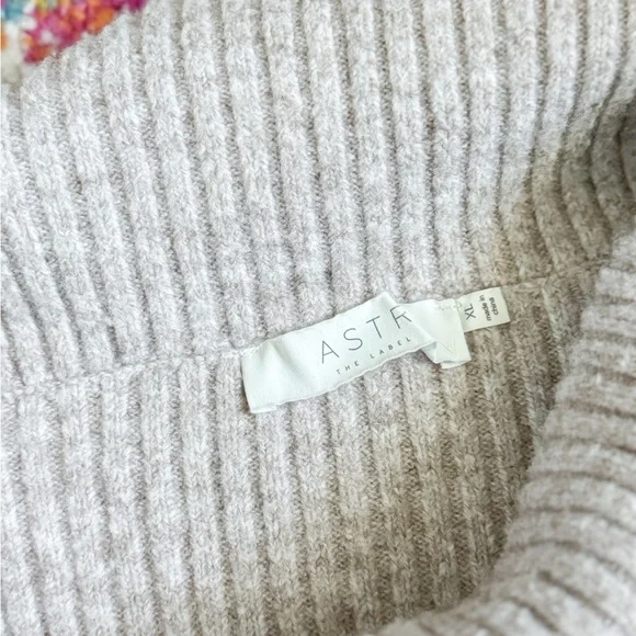 ASTR Assymetric Foldover One Shoulder Rib Sweater - Picture 12 of 12